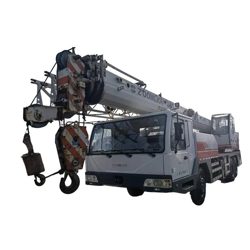 20トンのトラッククレーン,QY25Vと白色で980KN.m最大額提起トルク