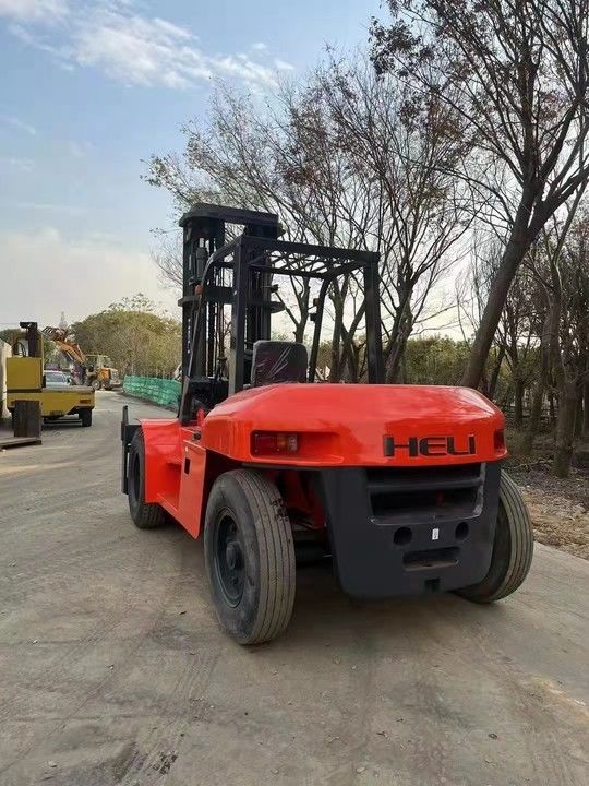 サービス後のビデオ 技術サポート 3T 5T 状態の良い二手ディーゼルヘリフォークリフト