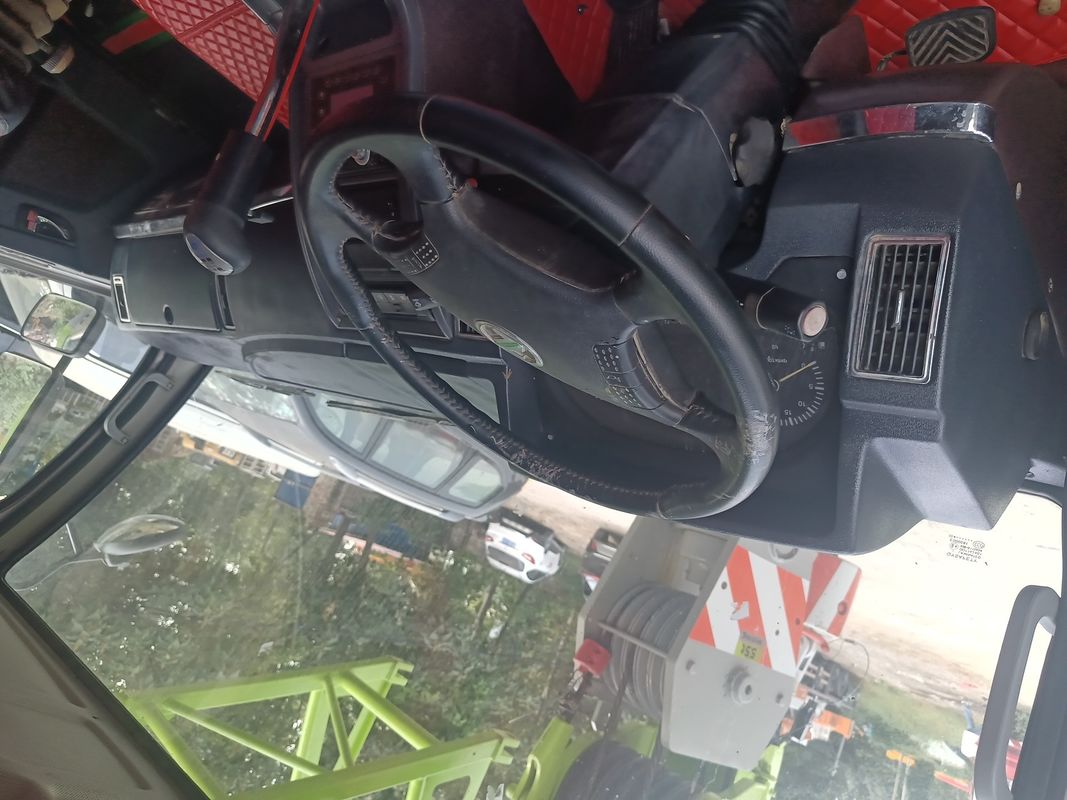 10.5m の最小回転半径を持つカスタム使用トラッククレーン 30 トン 35 トンズームリオンクレーン