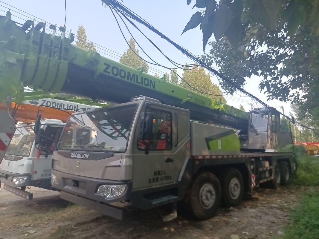 使用済み機械クレーン型 望遠鏡式直線ブームクレーン 50トン 55トン ズームリオントラッククレーン