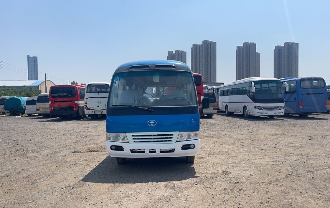 エンジン容量4Lとディーゼル燃料のニースコースターバス 30人用トヨタコースターバス