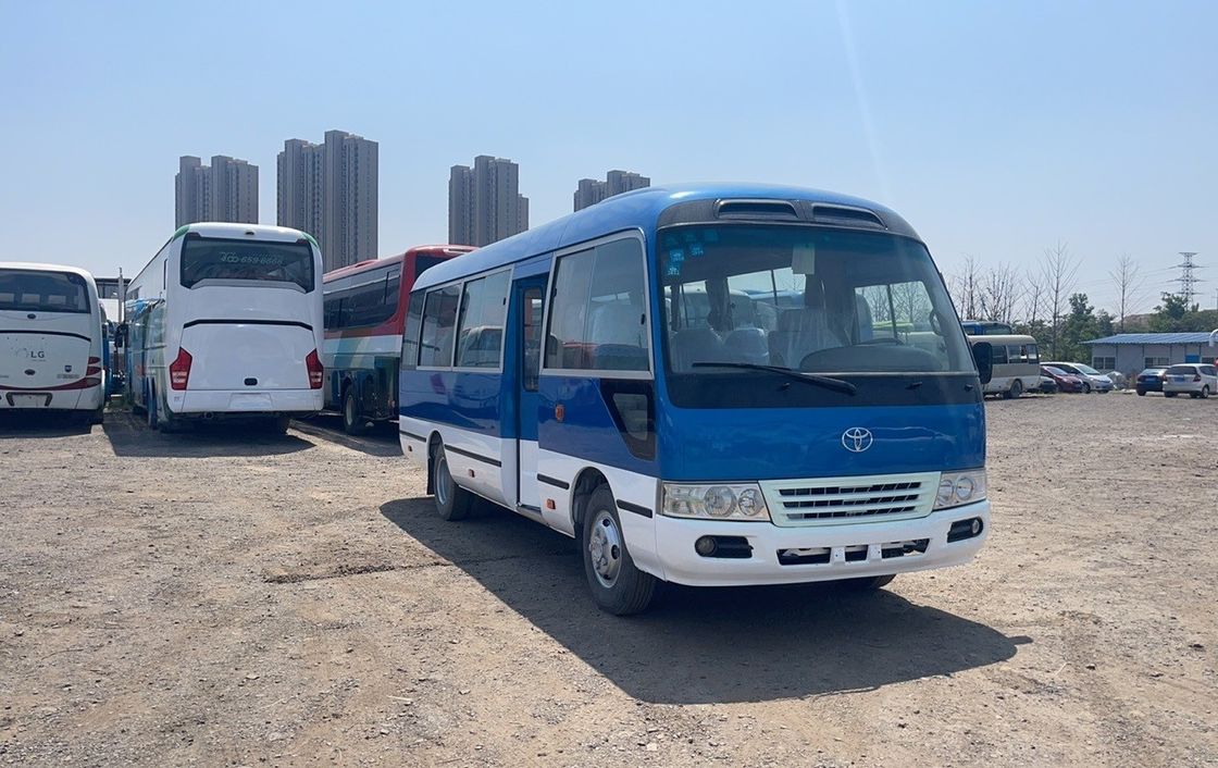 エンジン容量4Lとディーゼル燃料のニースコースターバス 30人用トヨタコースターバス