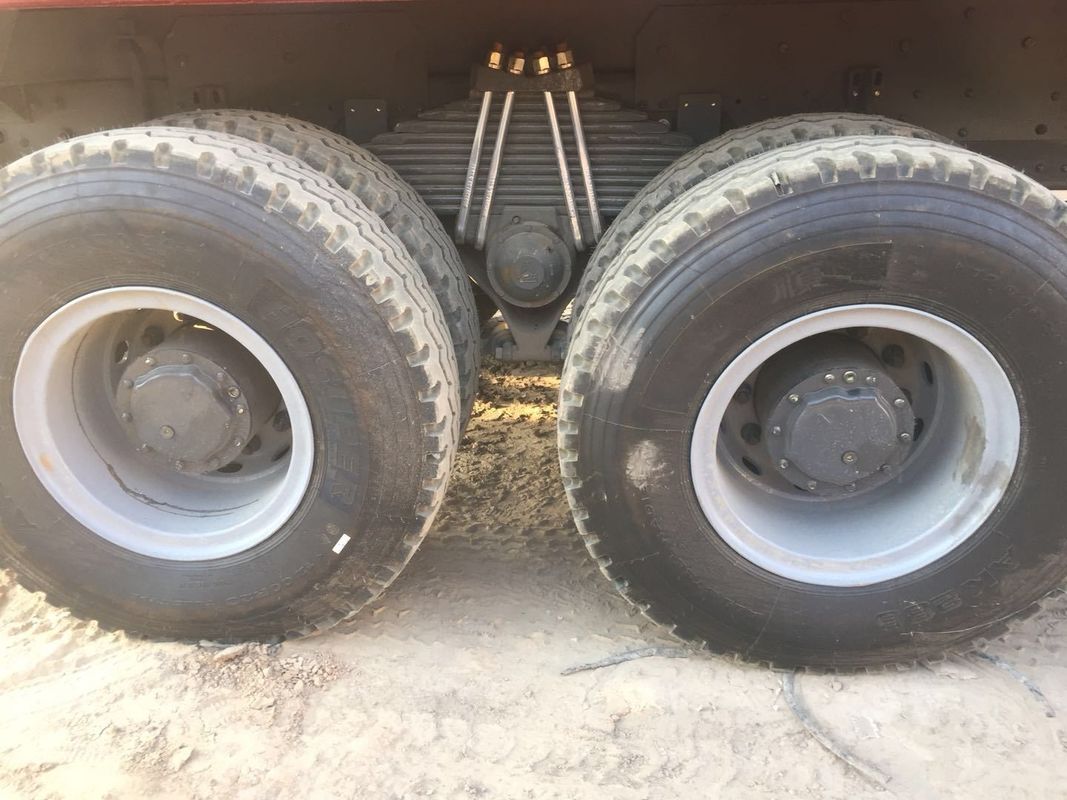 25-30T HOWO USED 6X4 DUMP TRUCK 前側 リフティング EURO II 371HP HW19710 シノトラック HOWO