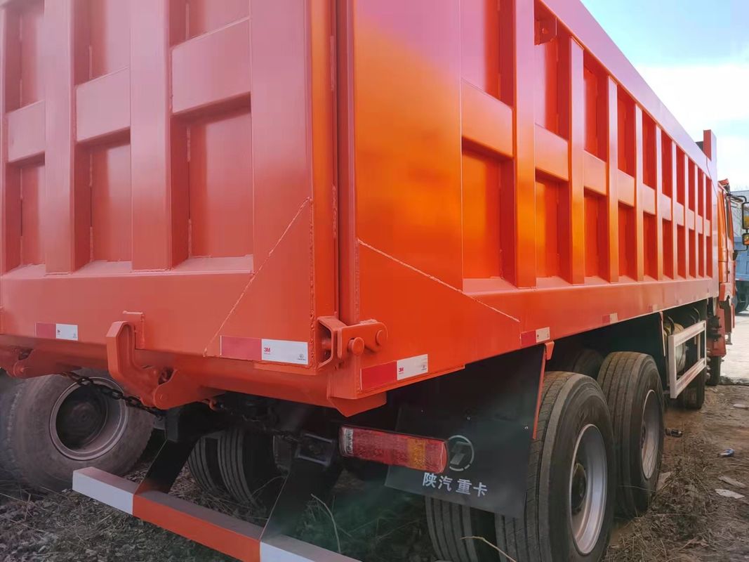 10 前向きシフト 中古シャックマン ホウ 8*4 RHD 重荷ダンプトラック ティッパー トラックダンパー