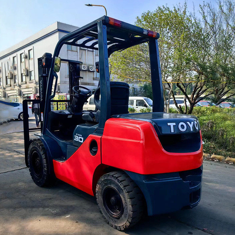 3トンのディーゼルフォークリフト 価格が良いトヨタフォークリフト 8F30 パワータイプ