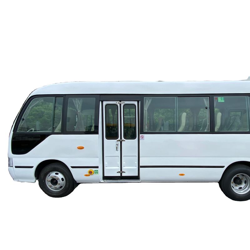 配送準備済みRHD LHDバス 8900mlの容量とマニュアルトランスミッションタイプ