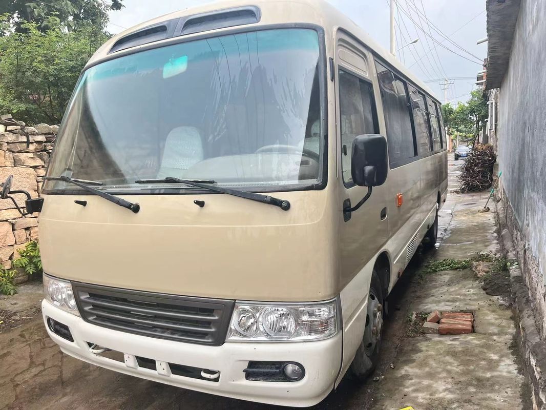 格安なトヨタ・コースター 30人乗りバス 2020年モデル 4L エンジン容量