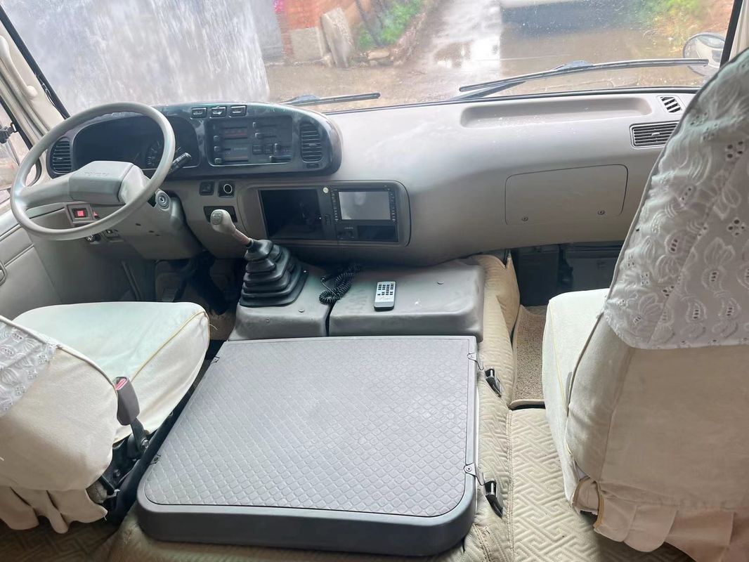 格安なトヨタ・コースター 30人乗りバス 2020年モデル 4L エンジン容量