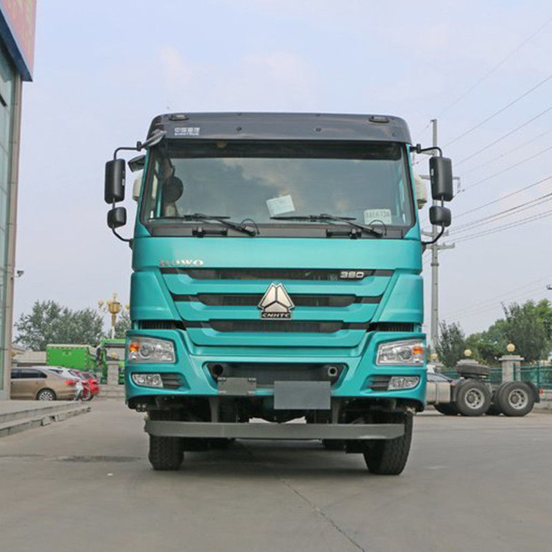 中古380HP 6X4 5.4m Euro 3 HOWO タンク長さ5.3-6.2M