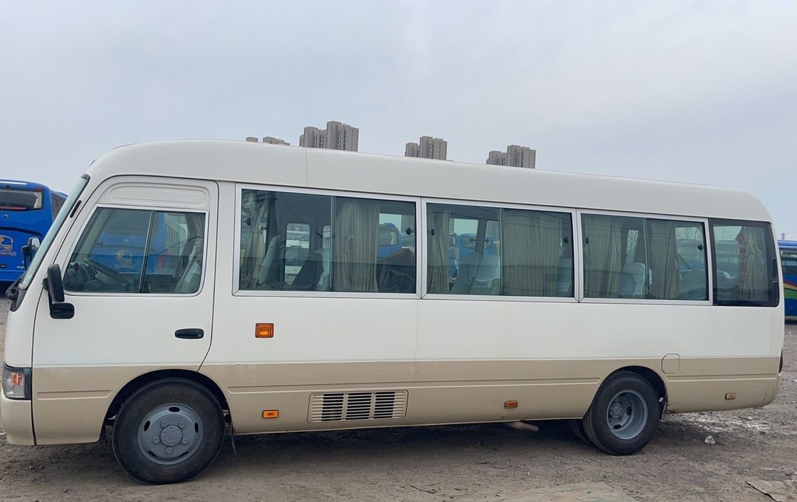 豪華用トヨタ・コースター 30人乗り ディーゼルバス ユーロ3排出基準