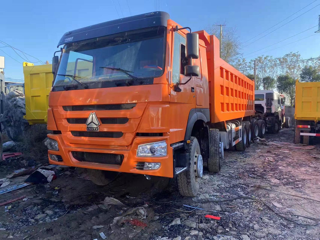 16 タイヤ番号 LHD SINO 中古ダンプトラック HOWO 8X4 HWギアボックス付き重用ターパートラック