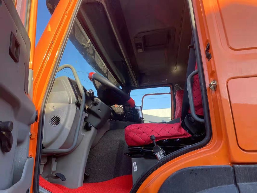 16 タイヤ番号 LHD SINO 中古ダンプトラック HOWO 8X4 HWギアボックス付き重用ターパートラック