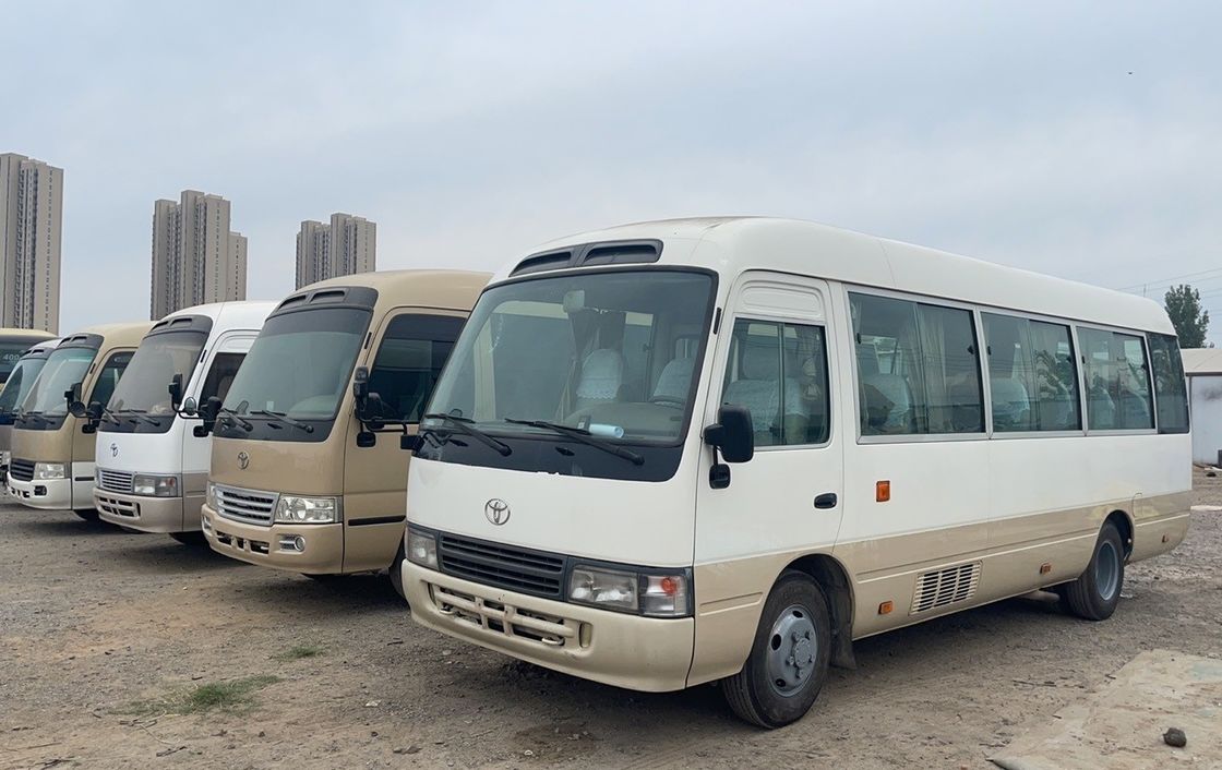 中古トヨタ・コースター バス 30人乗りのバス 中古バンコースター 輸送