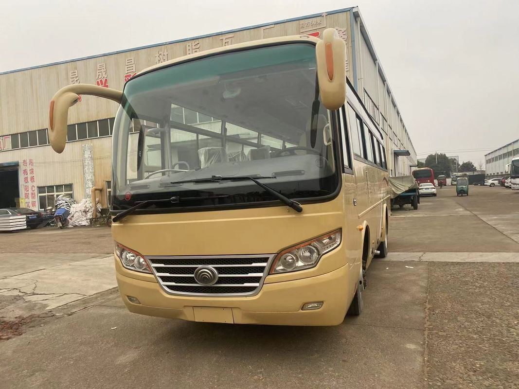 35 席の旅客バス AC 左手駆動 エンジン容量 8L マニュアルトランスミッション