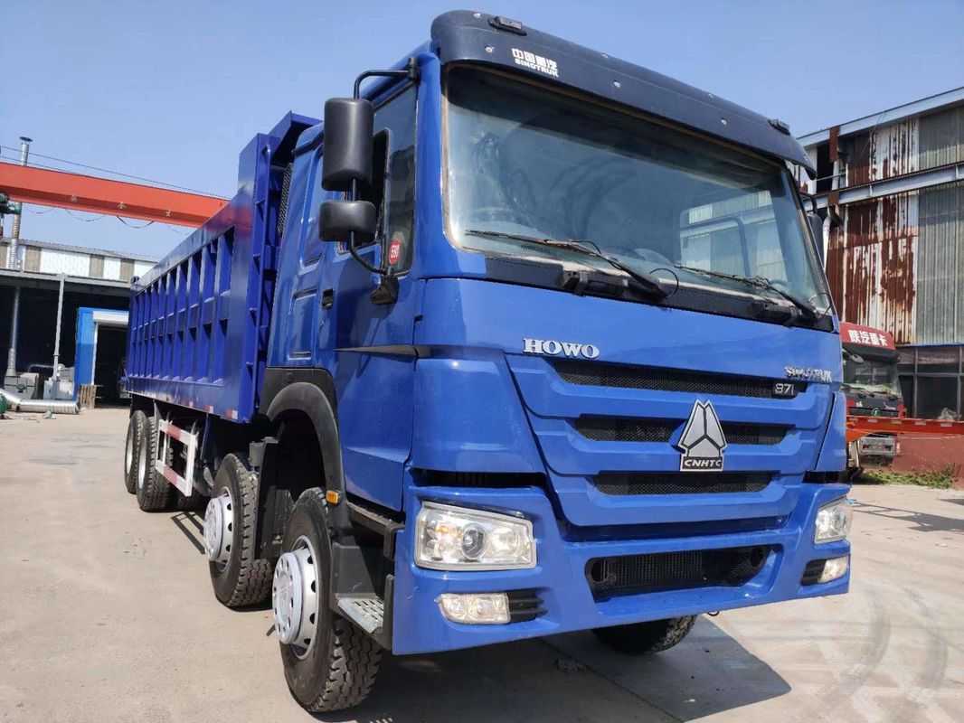 7300*2300*1500 貨物タンク HOWO 8X4 重荷ダンプトラック RHD ディーゼルターパートラック