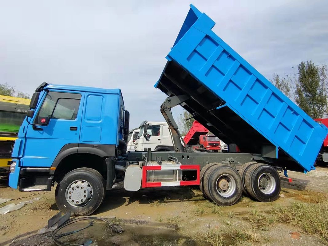SINO TRUCK 12ホイラー HOWO LHD 6*4 重用用用ダンプトラック