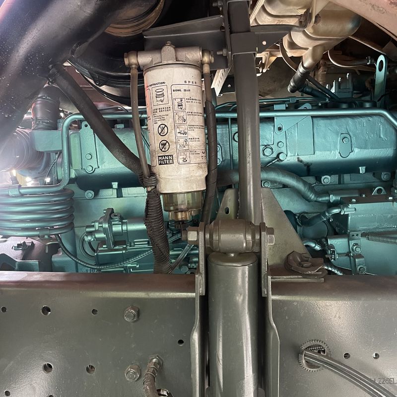 SINO TRUCK HOWO 371HP 6X4 重荷用古用ダンプトラック 10 1 PCS タイヤ付きティッパートラック