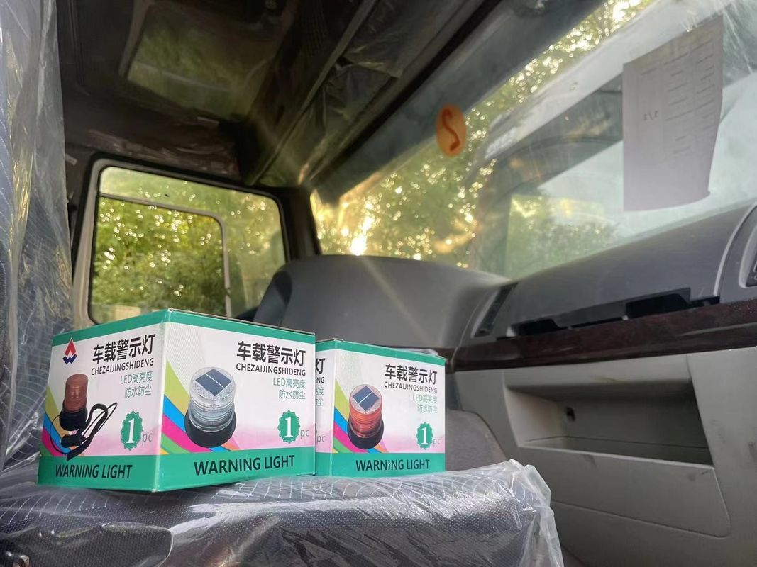 Shacman HOWO 380HP 8*4 重荷ダンプトラック ターパーダンパー ユーロ2排出基準
