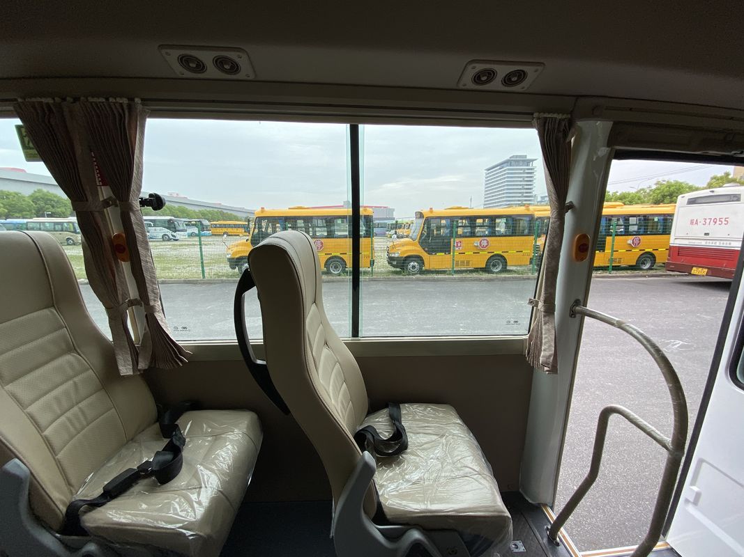 30席の豪華COACH バスは2024年にユーロ3 マニュアルトランスミッションタイプ