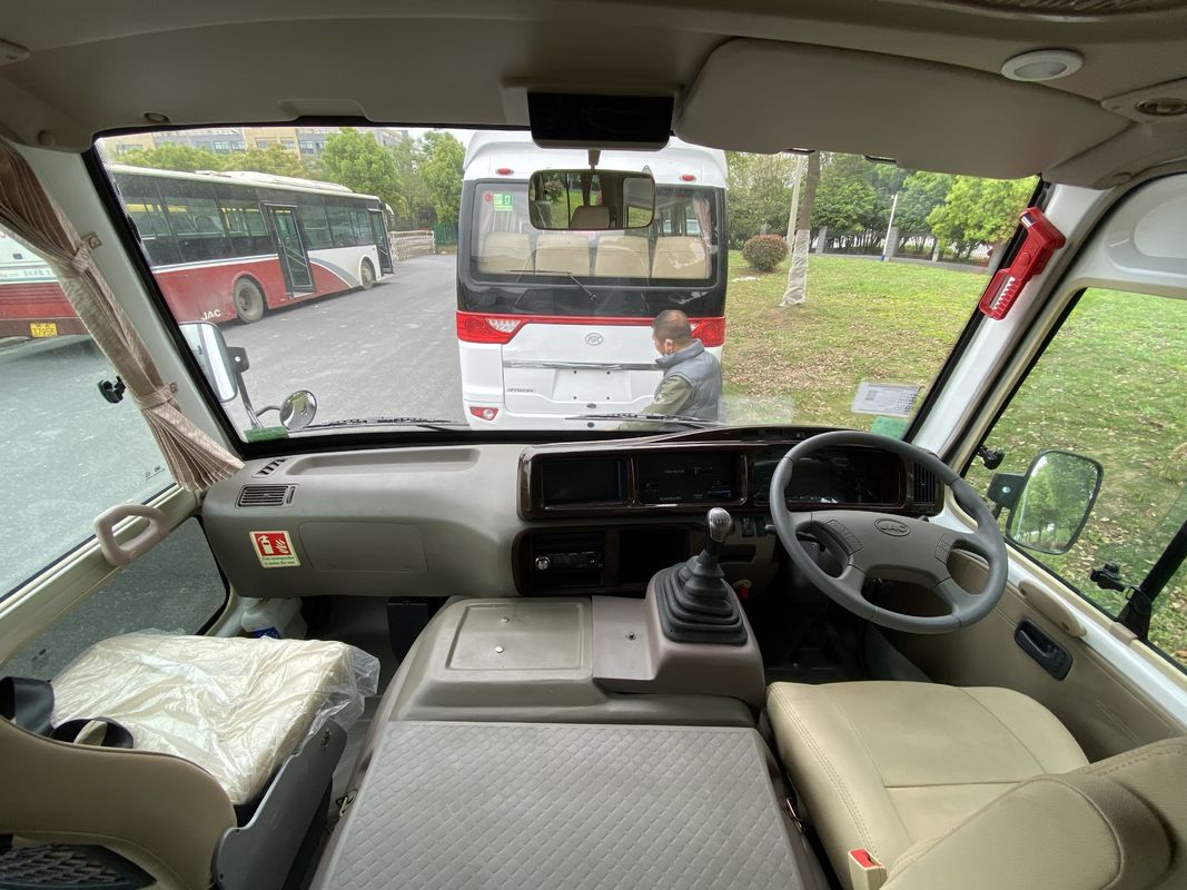 30席の豪華COACH バスは2024年にユーロ3 マニュアルトランスミッションタイプ