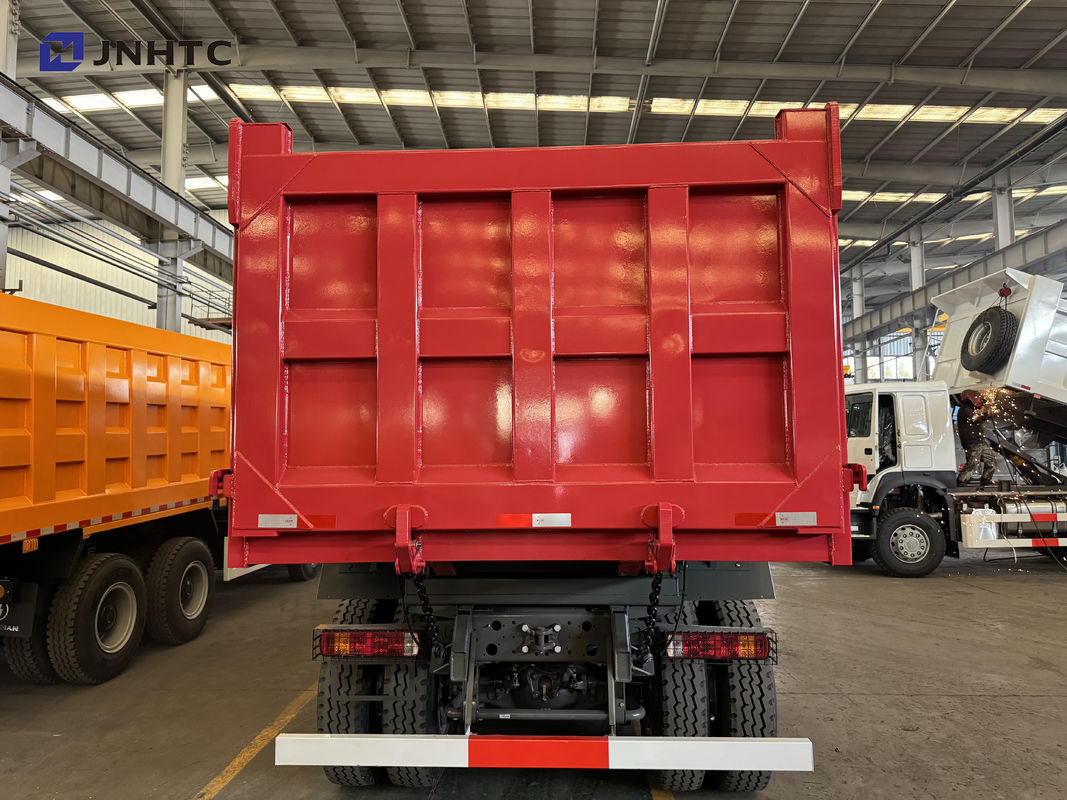 LHD SINOTRUCK HOWO 6x4 重荷用 ユーロ2 380hp 貨物 トラック ダンパー 中古 ターパー トラック