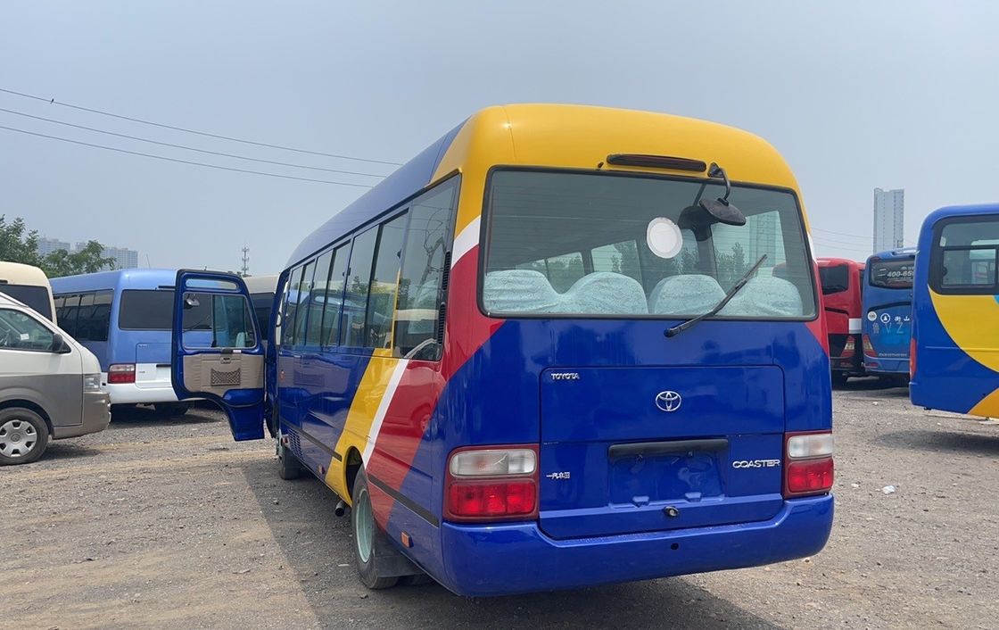 マニュアルトランスミッション 19-30 シート ミニバス 良好な状態 EURO 3 排出量 ディーゼルエンジン