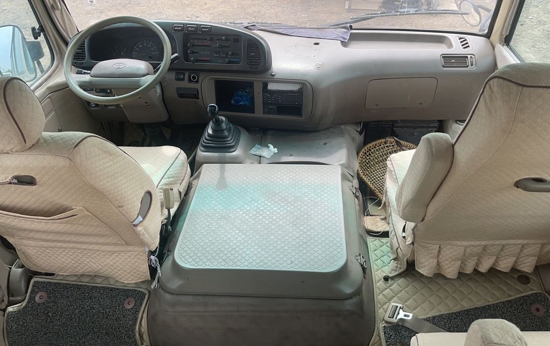 良質なLHDディーゼルコースターバス 2.4Tの排量と19席の容量