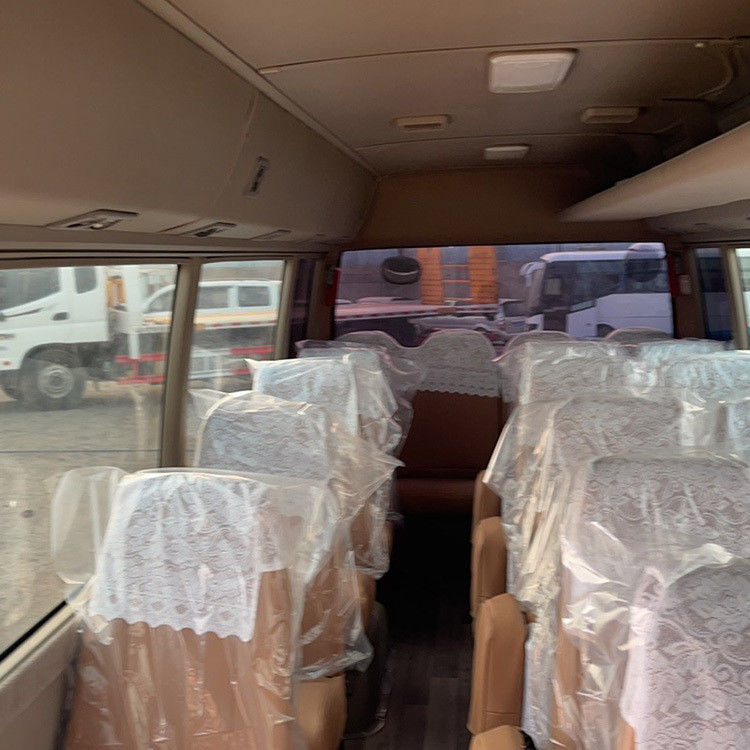 30人用 トヨタコースター バス 最大出力 113/5200kw 座席容量 30