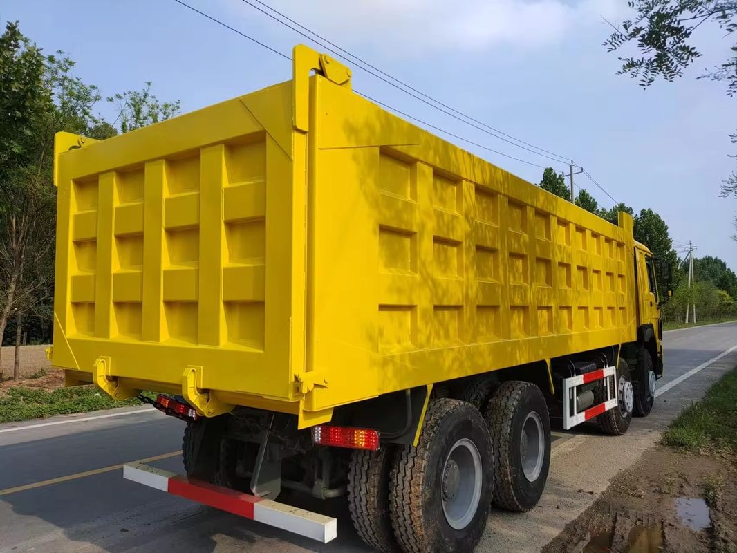 中古 ホーボ 8x4 12ホイール ダンプトラック 375HP ディーゼルエンジン ESCなしの砂を倒すトラック