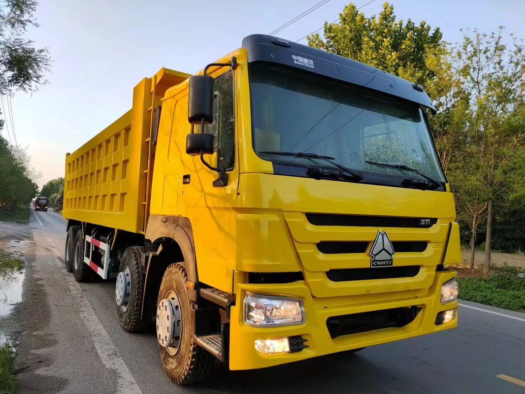 中古 ホーボ 8x4 12ホイール ダンプトラック 375HP ディーゼルエンジン ESCなしの砂を倒すトラック