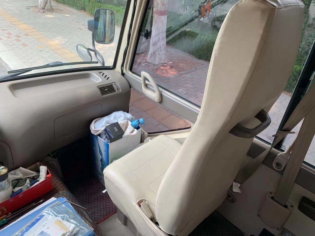 30人座コースターバス YC4FA130-30 エンジン EQ6680KS3T スポーツチーム旅行用のシャーシ