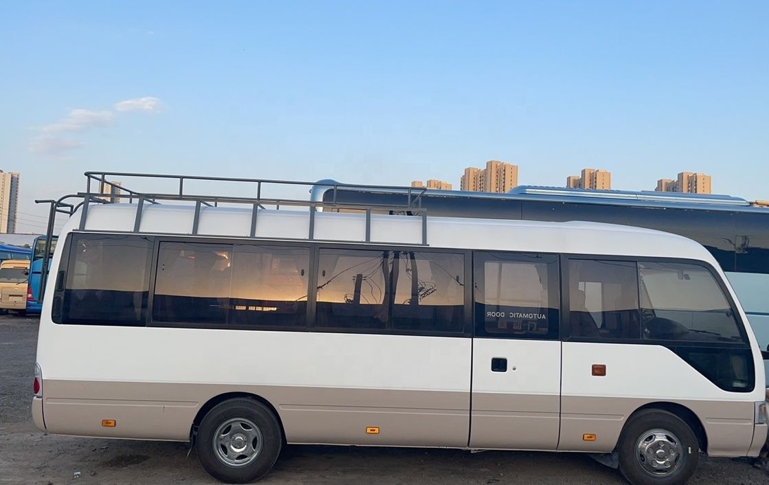 8500kg 総重量使用されたコースターバス,上部荷物架と 4-6L エンジン容量