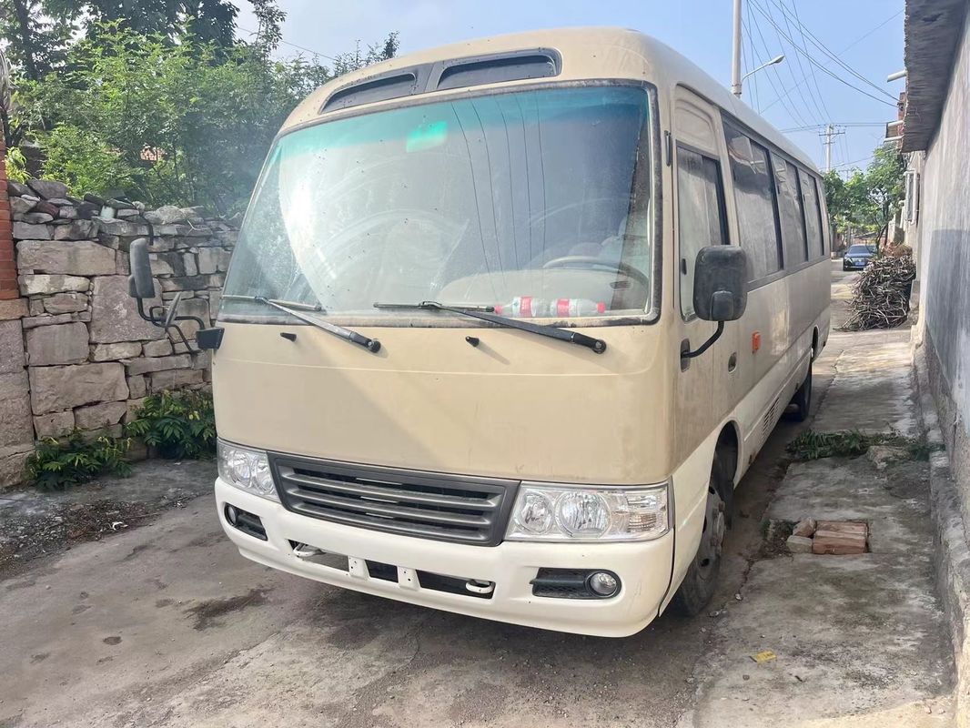 30人乗りのトヨタコースターバス 状態が良し,手動トランスミッションタイプ 完璧