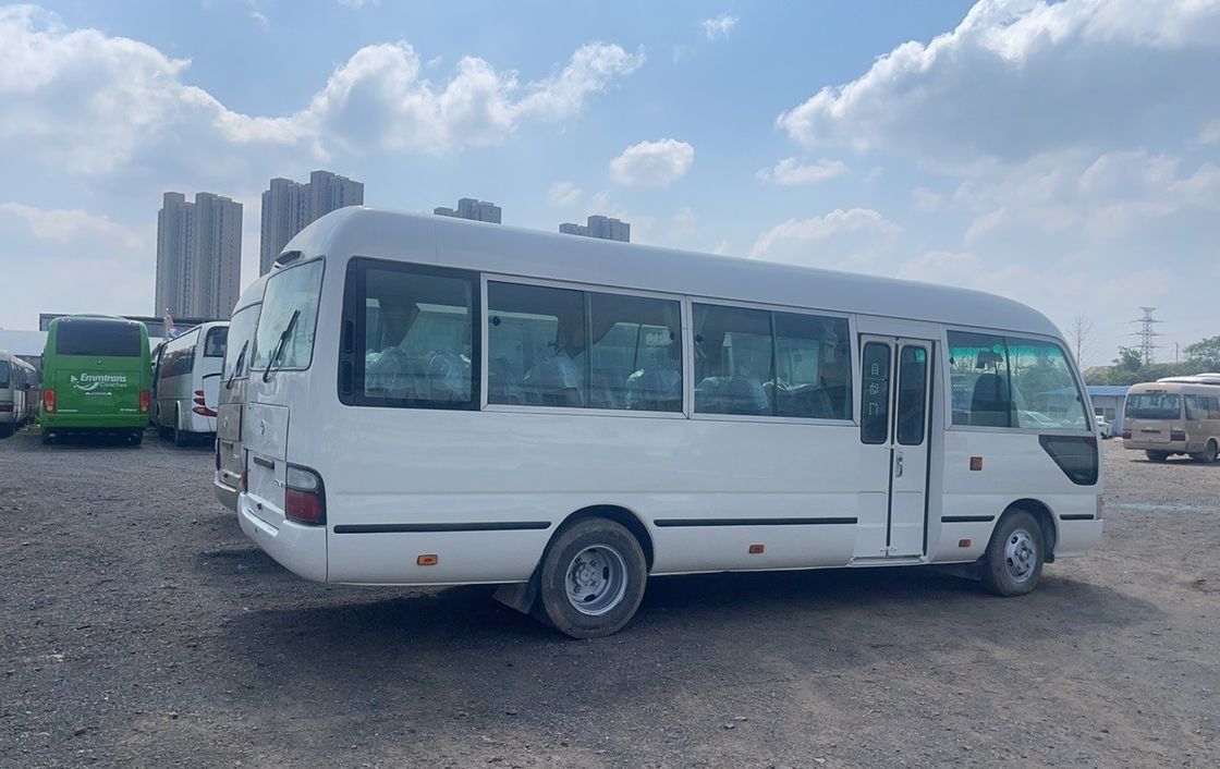 燃料 30人乗り トヨタコースター バス 状態良好 LHD 中古ディーゼルエンジン 6900*2010*2600