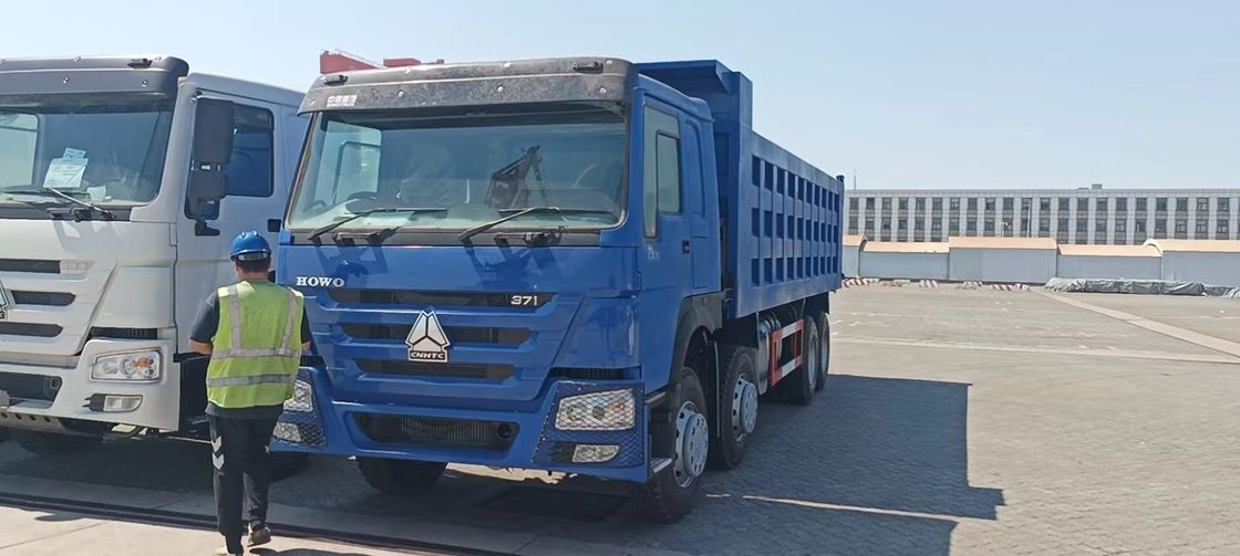 鉱山輸送のための12ホイールダンパートラック