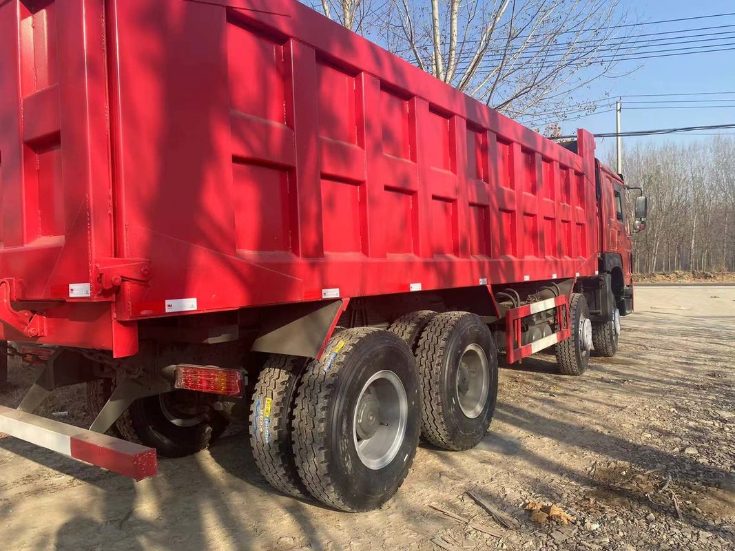 鉱山輸送のための12ホイールダンパートラック