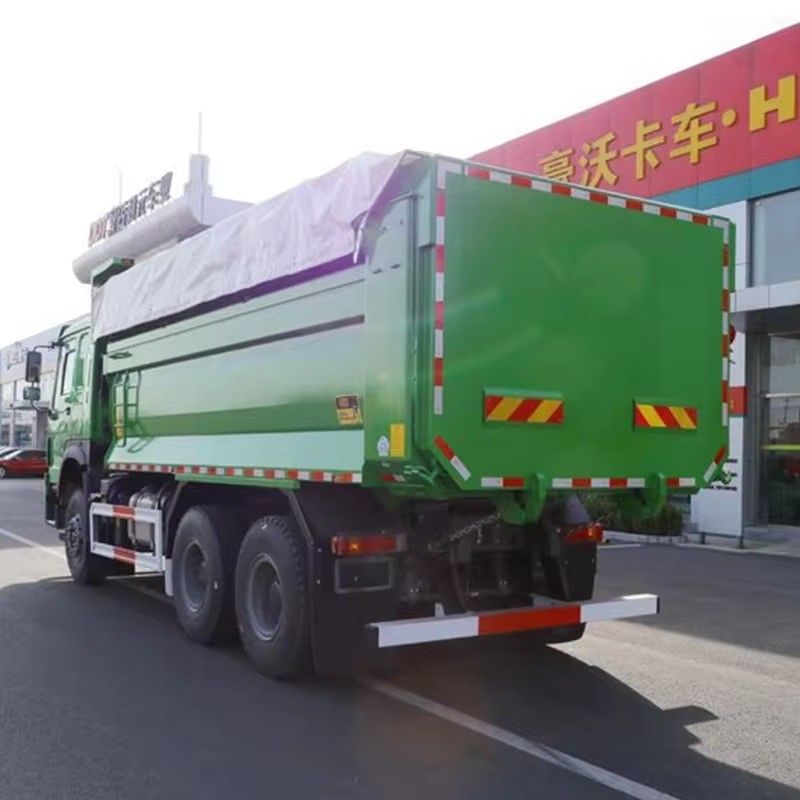 SINOTRUCK Howo 30 トン 371 hp 6x4 8x4 ディーゼル 重荷用 ダンプトラック