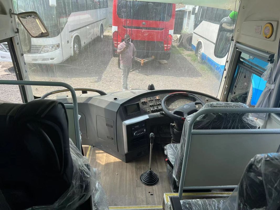 6908 中古バス 39席 マニュアルトランスミッションと寸法12000*2550*3890のバス