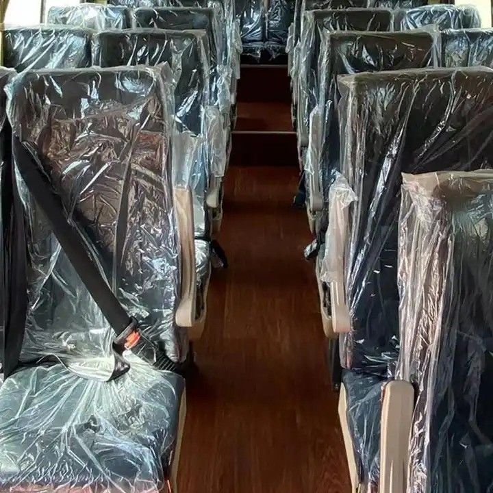 燃料タイプ ディーゼル 30 席 右方向駆動 コースター バス お客様の要求