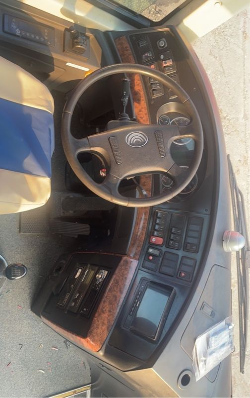 ユーロ3排出量基準の利用バスで 65席の二階建てバス