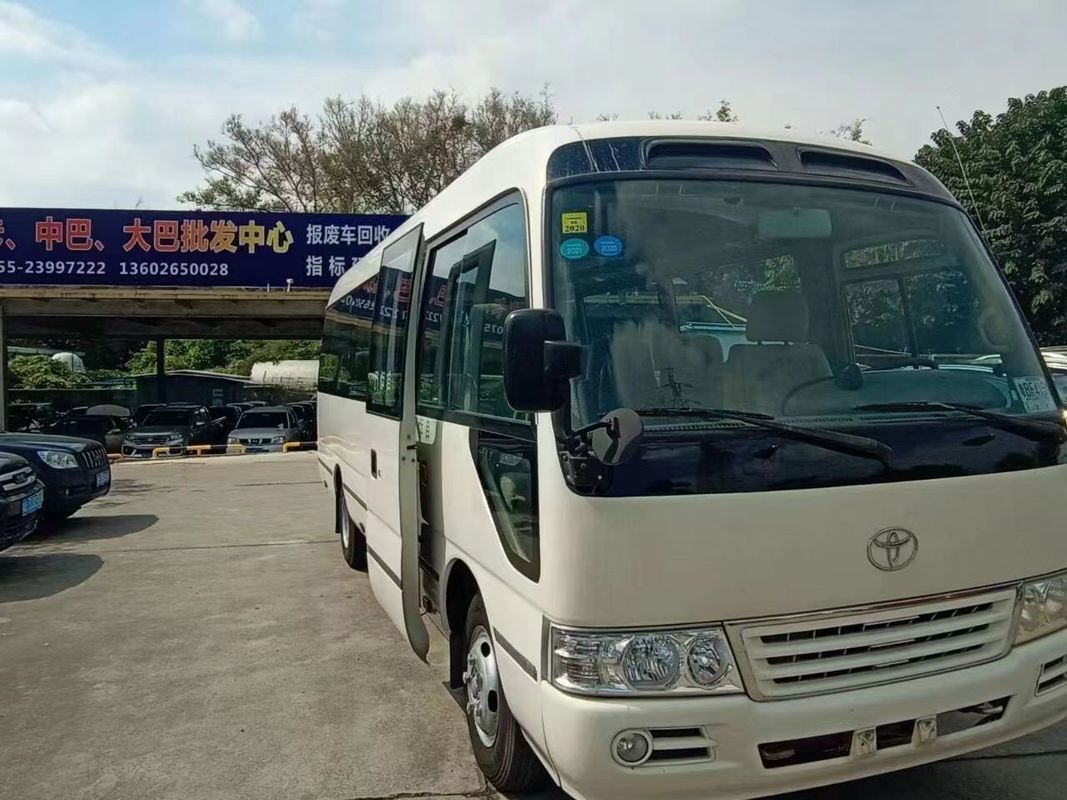 燃料タンク 300L マックス出力 95 kw 状態良好 LHD 中古 30人乗りトヨタ・コースターバス