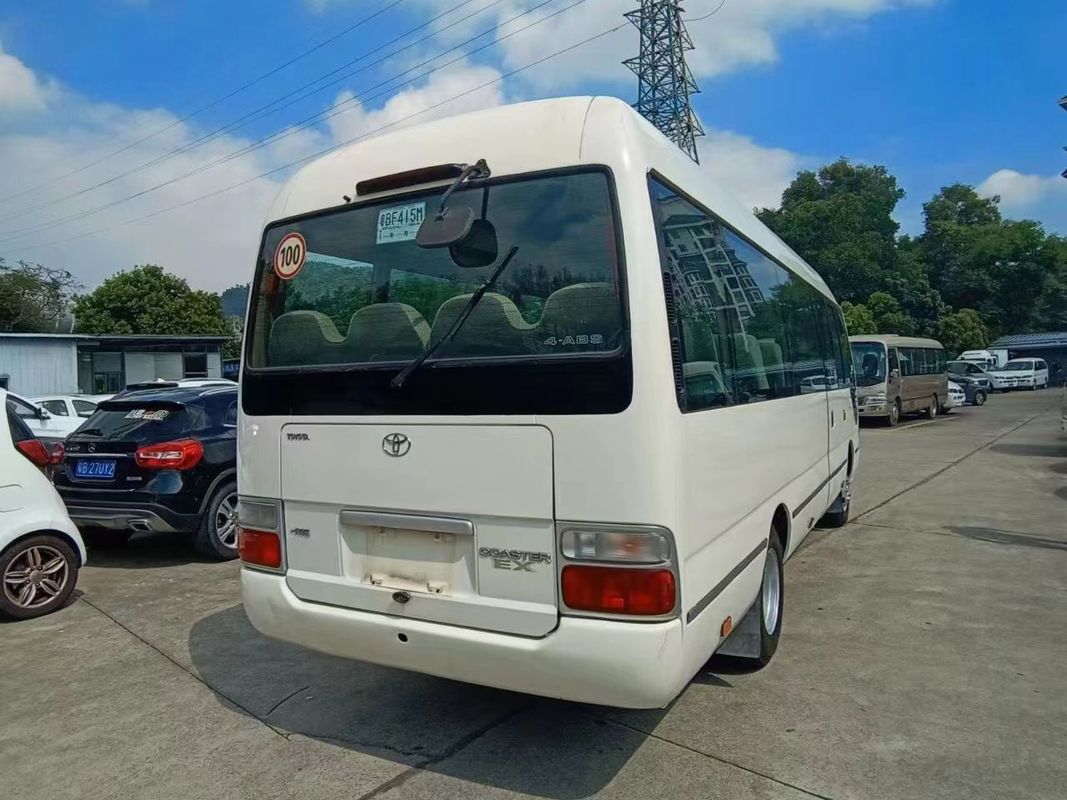 燃料タンク 300L マックス出力 95 kw 状態良好 LHD 中古 30人乗りトヨタ・コースターバス