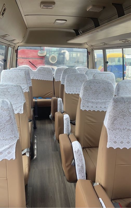 6900*2010*2600 状態良好 LHD 中古燃料型 ディーゼル 30人乗り トヨタコースターバス