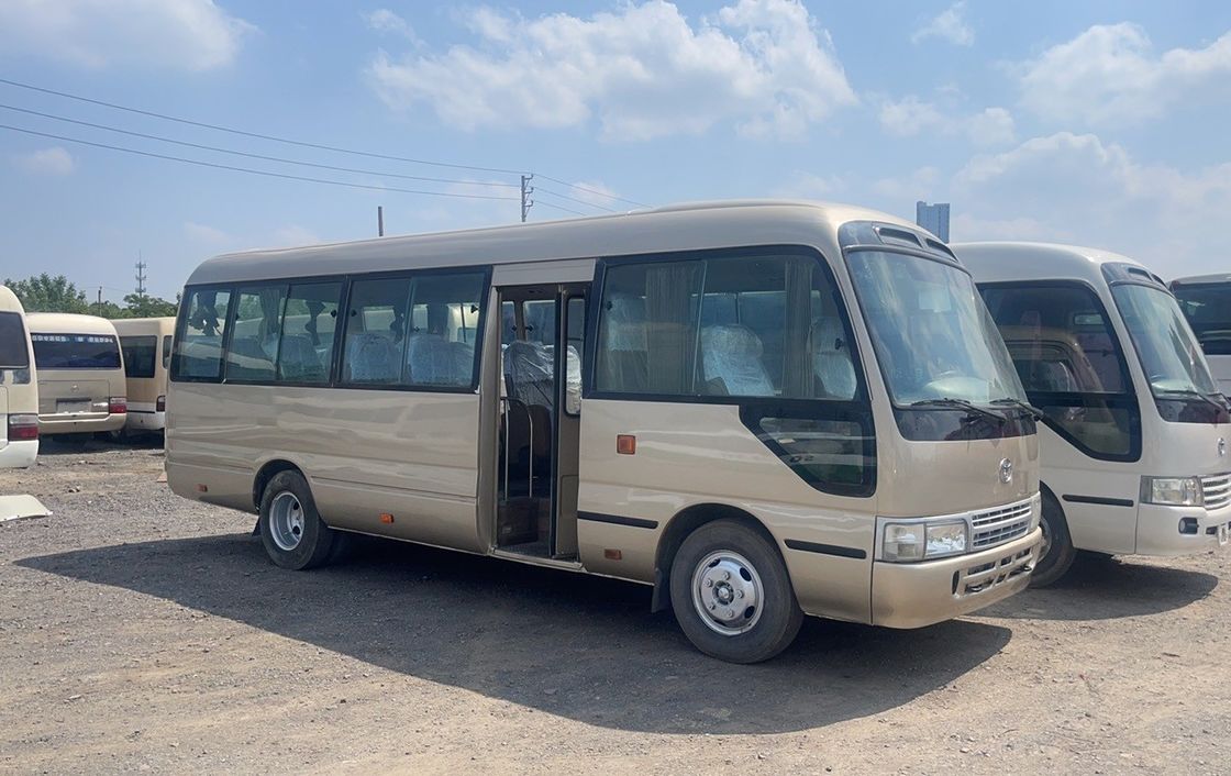 G.V.W 5900 kg 中古ディーゼル 30人乗り トヨタ・コースター バス 良好な状態 EURO 3 排出量