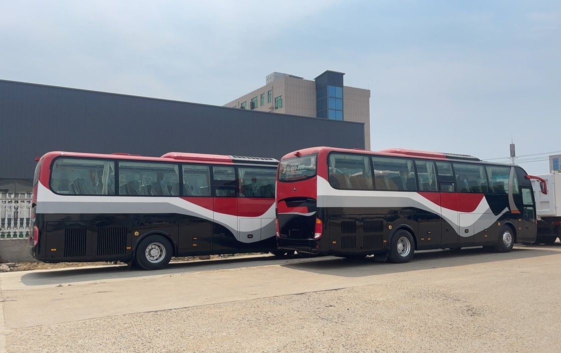 70人乗りのバス バス 豪華ツアー パスenger Coach 8L エンジン容量とディーゼル燃料タイプ