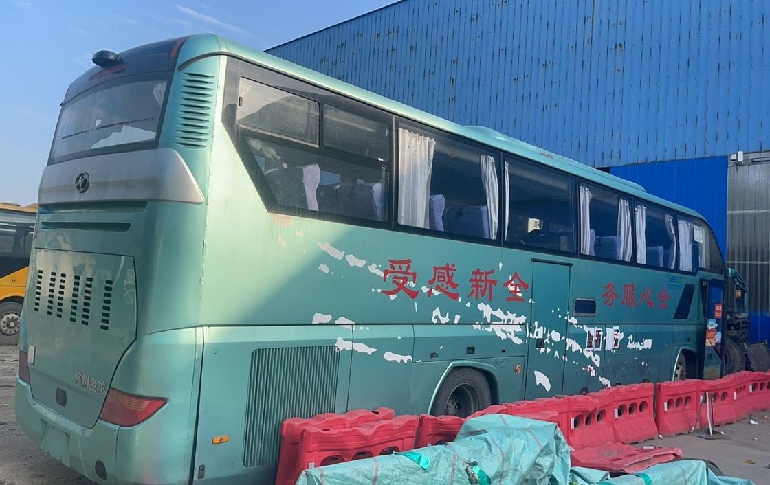 70人乗りのバス バス 豪華ツアー パスenger Coach LHDステアリングと広々としたインテリア