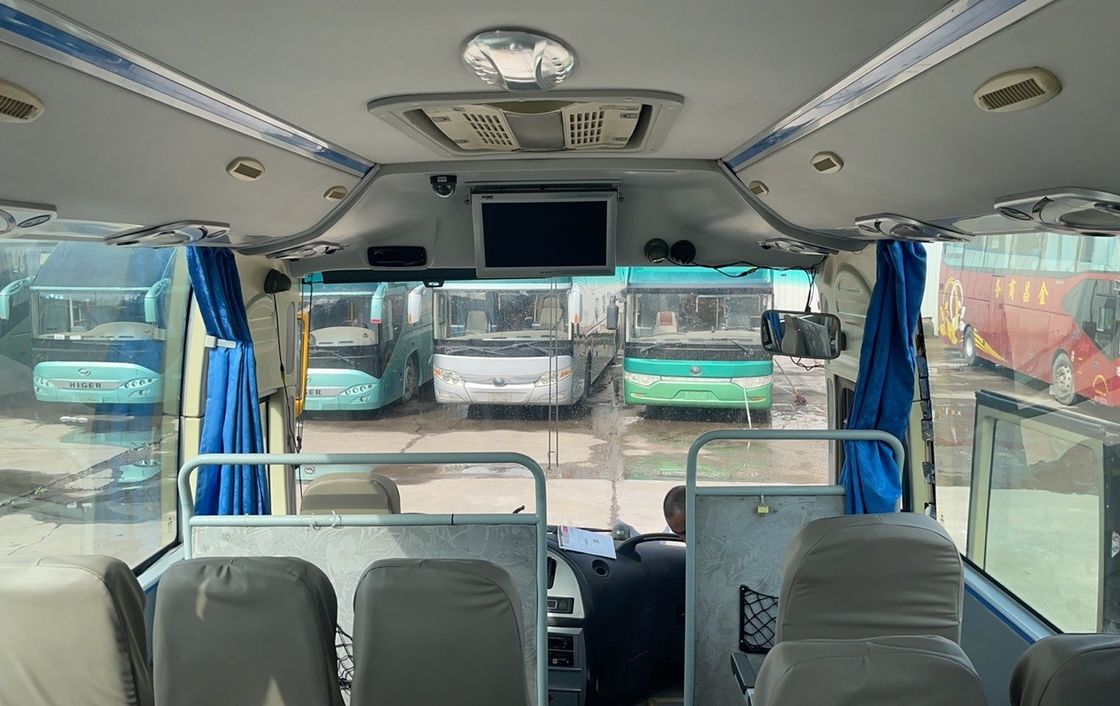 51 席 の 豪華 旅客 バス と 後部 エンジン の 広々 な 快適 な 内装