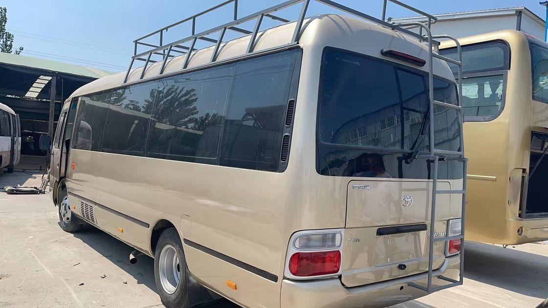 30人乗りの日本古車 バス マニュアル トヨタコースター バス 7005*2040*2785mm 寸法