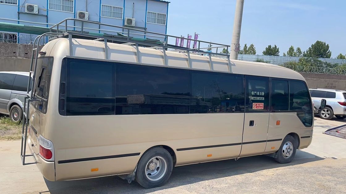 30人乗りの日本古車 バス マニュアル トヨタコースター バス 7005*2040*2785mm 寸法