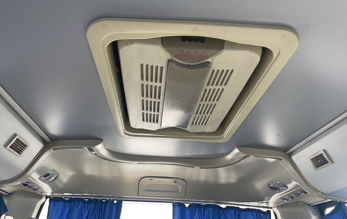 豪華な12M 65席の古車バス ユチャイエンジンを備えて あなたの満足のために設計されています